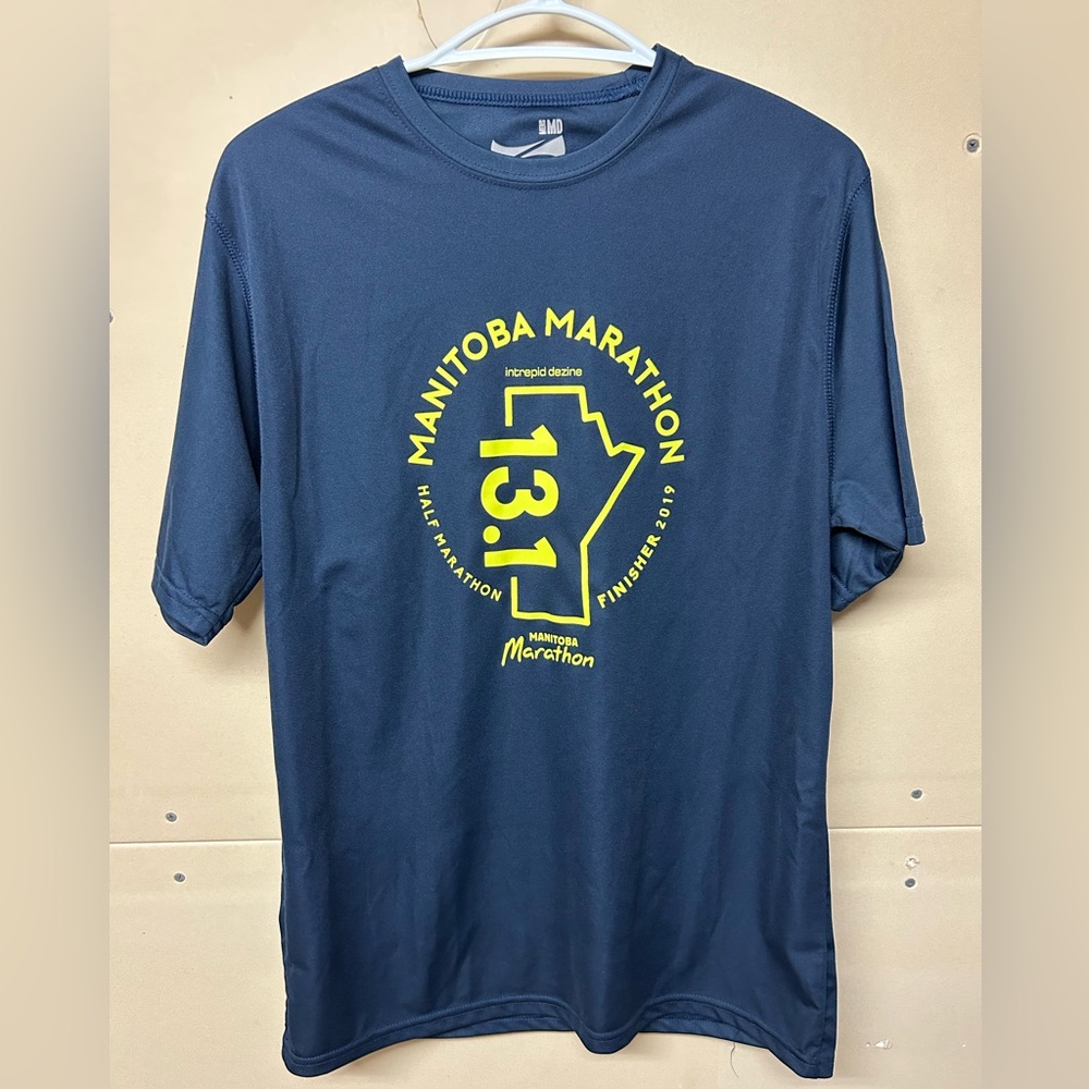 2/$20❤️- SHIRT | Men’s Manitoba Marathon shirt size medium